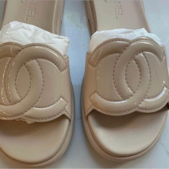 Never worn AUTHENTIC Chanel sandals/slides - Picture 6 of 6